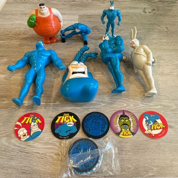 18 Piece Vintage 90s The Tick Collection: POGS, Action Figures, Collectibles - Picture 1 of 16